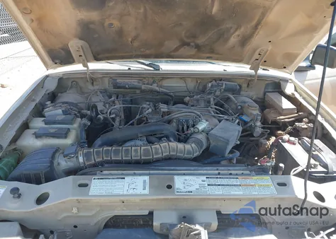 2000 Ford Ranger Xl/Xlt from USA, damaged, VIN 1FTYR14V6YPB25902